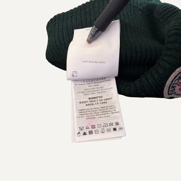Size OS - Moncler Knitted Wool Men's Logo Green Beanie - Picture 4 of 4